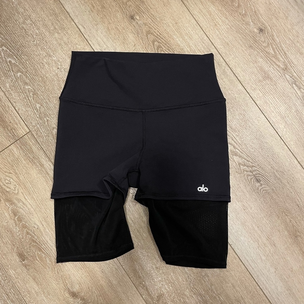 High-Waist Lavish Short